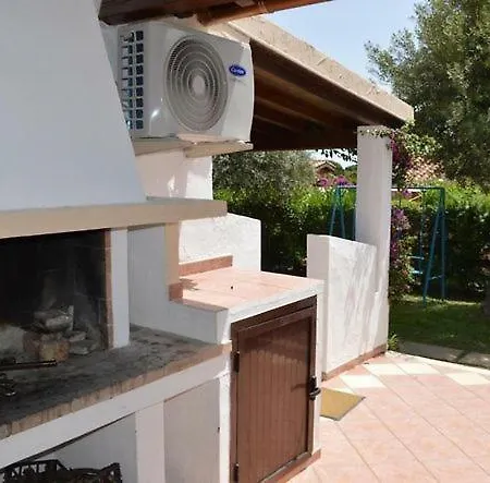 Limone Intero Alloggio A 300 Mt Dal Mare 8p Costa Rei